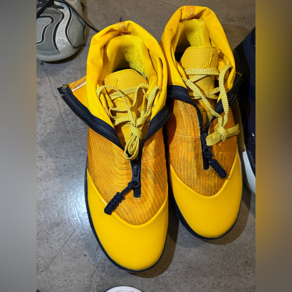 SIGNED Jordans 40-28, brand new shoes from Nimari Burnett university of Michigan